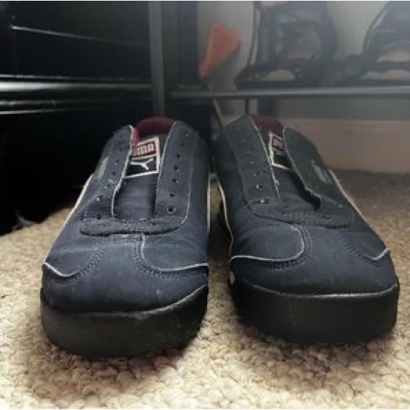 Puma shoes - Picture 2 of 3